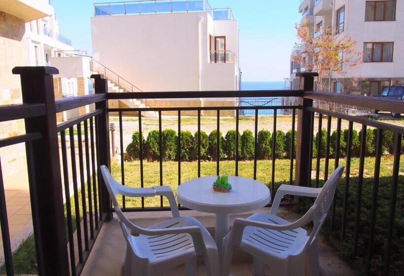 1베드룸 아파트 1층, комплекс бяла виста до плажа   Complex Byala Vista Near The Beach