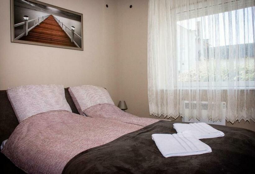 חדר סטנדרט לארבעה, Aranyfürt Vendégház