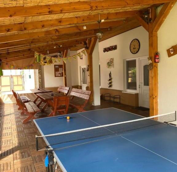 חדר סטנדרט לארבעה, Aranyfürt Vendégház