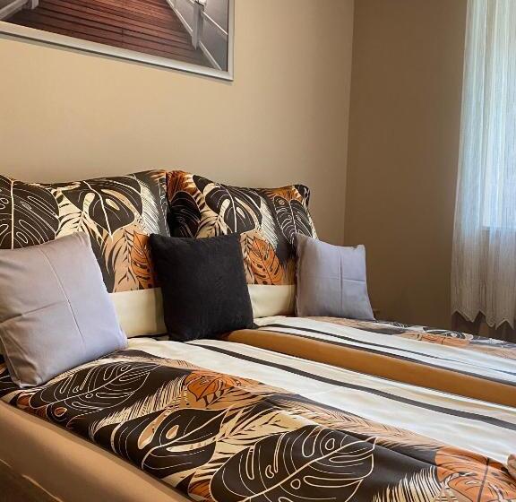 חדר סטנדרט לארבעה, Aranyfürt Vendégház