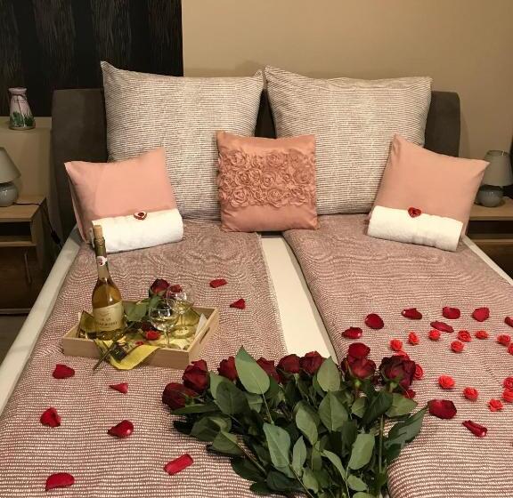 חדר משפחתי, Aranyfürt Vendégház