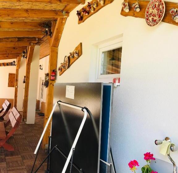 חדר משפחתי, Aranyfürt Vendégház