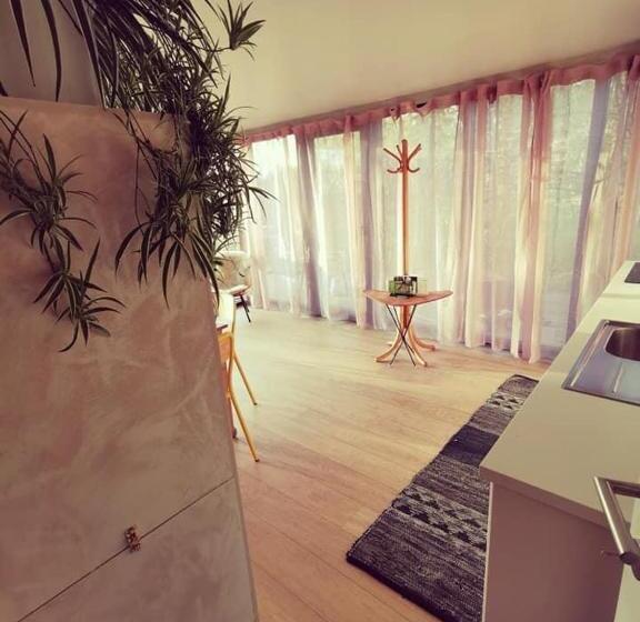 디럭스 방갈로, Panacée Guesthouses