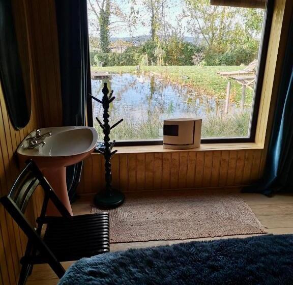 디럭스 방갈로, Panacée Guesthouses