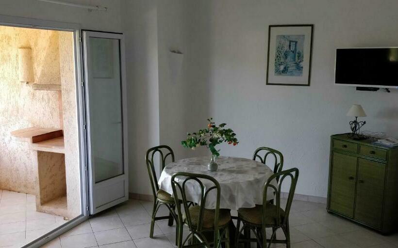 ویلای 1 خوابه با چشمانداز دریا, Résidence Liccia Di Furu