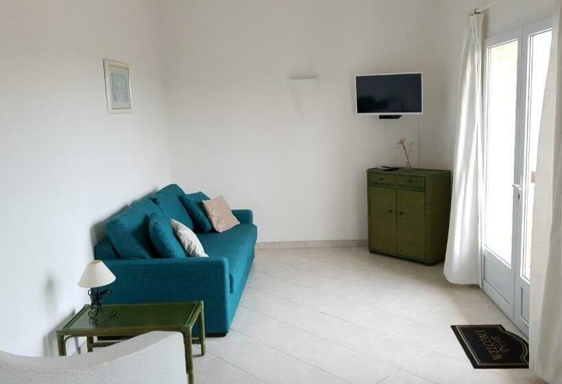 ویلای 1 خوابه با چشمانداز دریا, Résidence Liccia Di Furu