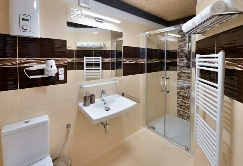 ファミリールーム, Zámek Wichterle   Hotel A Pivní Lázně