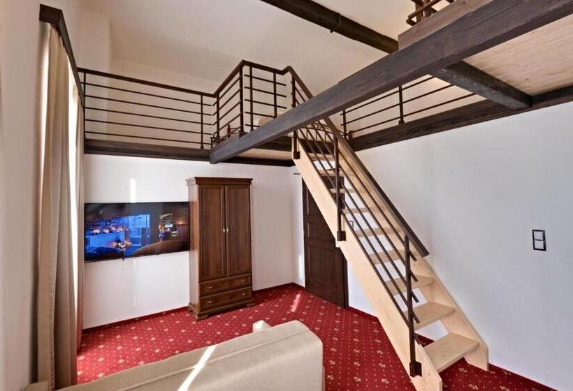 חדר משפחתי דלוקס, Zámek Wichterle   Hotel A Pivní Lázně
