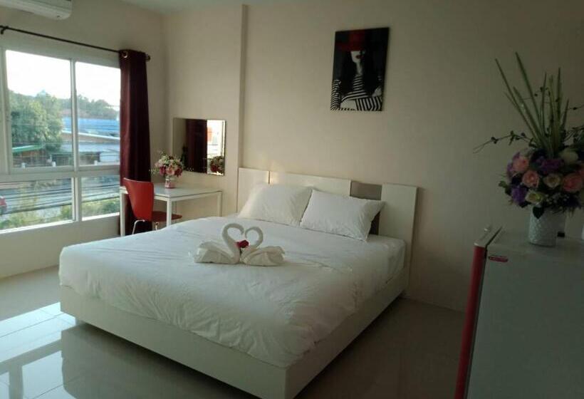 Büyük Çift Kişilik Yataklı Delüks Oda, เคทู เกสเฮาส์