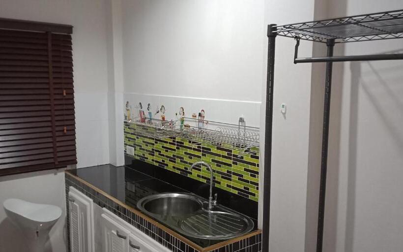 Standart Oda, เคทู เกสเฮาส์