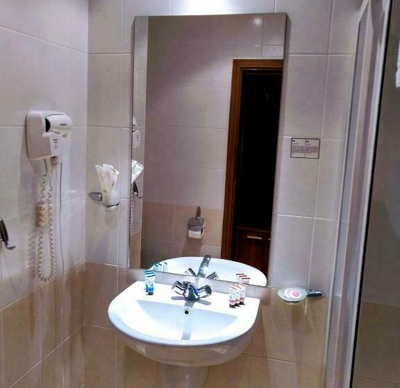 Estudio Estándar con Balcón, Studio Villa Park 207