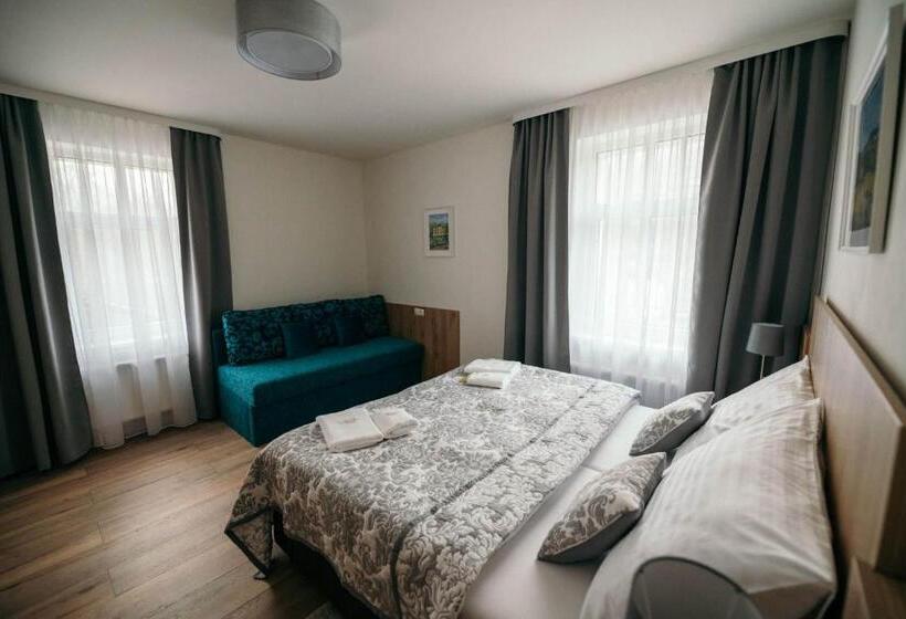 דירת חדר, Vila Jáchymov