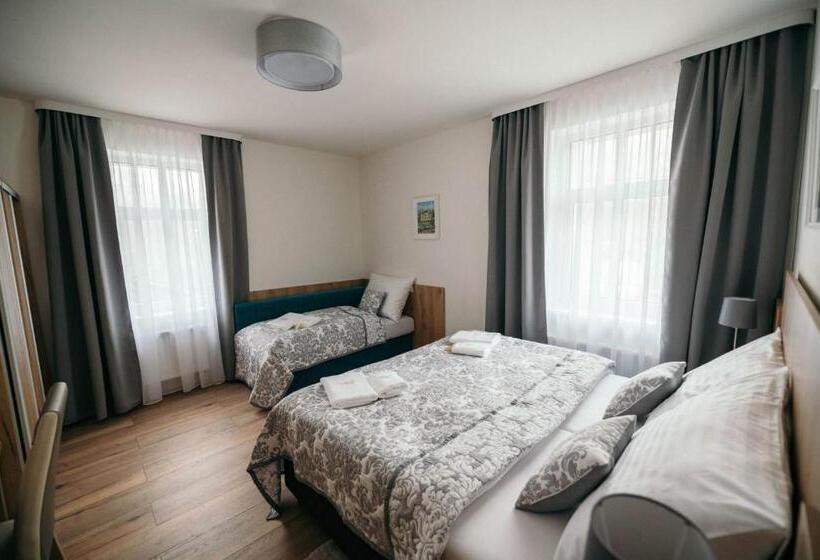 דירת חדר, Vila Jáchymov