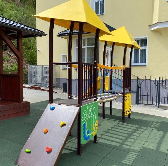 דירת שני חדרים, Vila Jáchymov