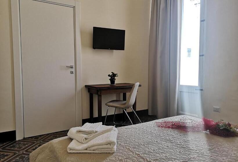 Pokój Czteroosobowy Deluxe, B & B San Giovanni 9