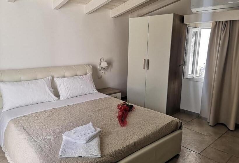 Pokój Deluxe Trzyosobowy, B & B San Giovanni 9