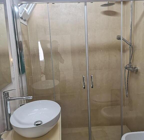 Pokój Deluxe Trzyosobowy, B & B San Giovanni 9