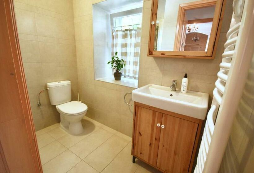 スタンダードルーム, Mi A Kő Vendégház