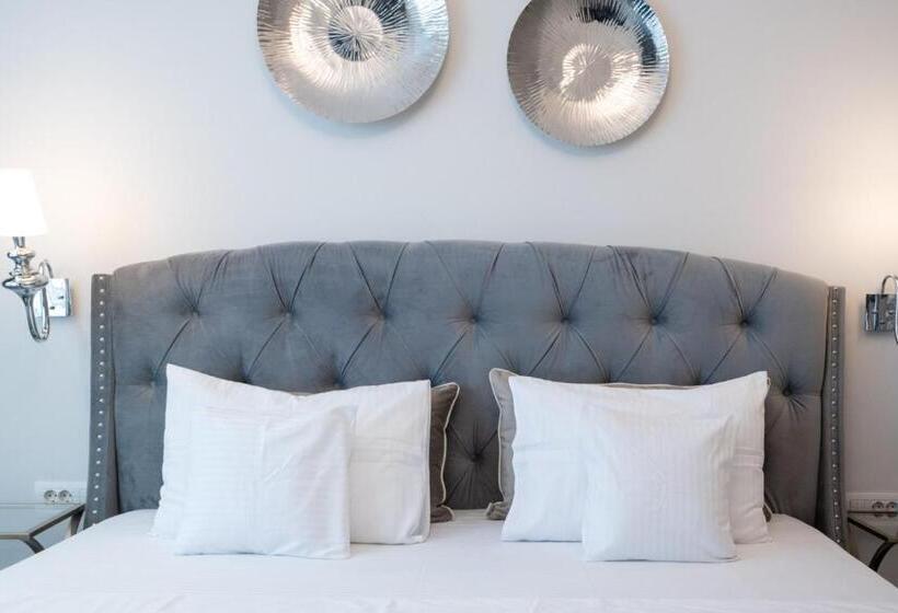 اتاق لوکس با تخت بزرگ, Highline Downtown Aparthotel Oldtown Unirii Square