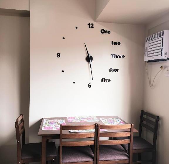 סטודיו משפחתי, Tagaytay Serin By Bea And Rm