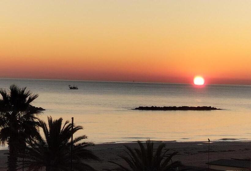 غرفة قياسية حمام مشترك, La Mouette