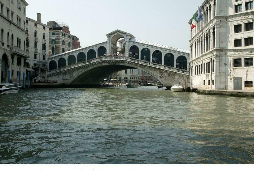 Standard Room King Size Bed