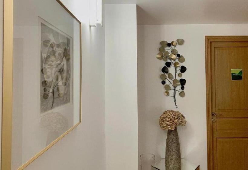 اتاق استاندارد با تراس, Tang Home Bordeaux Hyper Centre