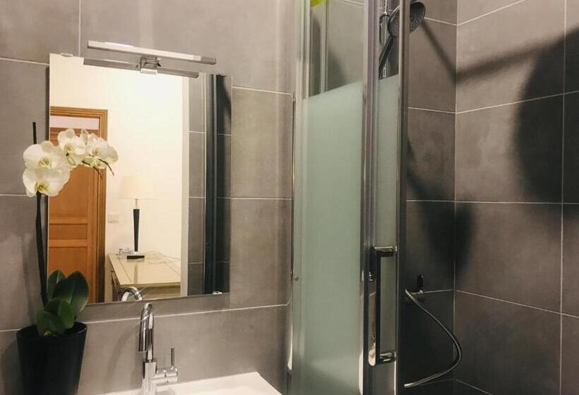 اتاق استاندارد با تراس, Tang Home Bordeaux Hyper Centre