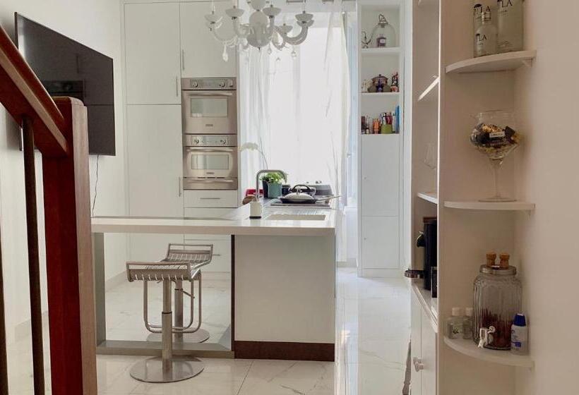 اتاق استاندارد با چشم‌انداز شهر, Tang Home Bordeaux Hyper Centre