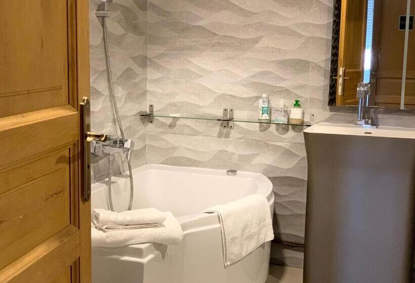 اتاق استاندارد با چشم‌انداز شهر, Tang Home Bordeaux Hyper Centre