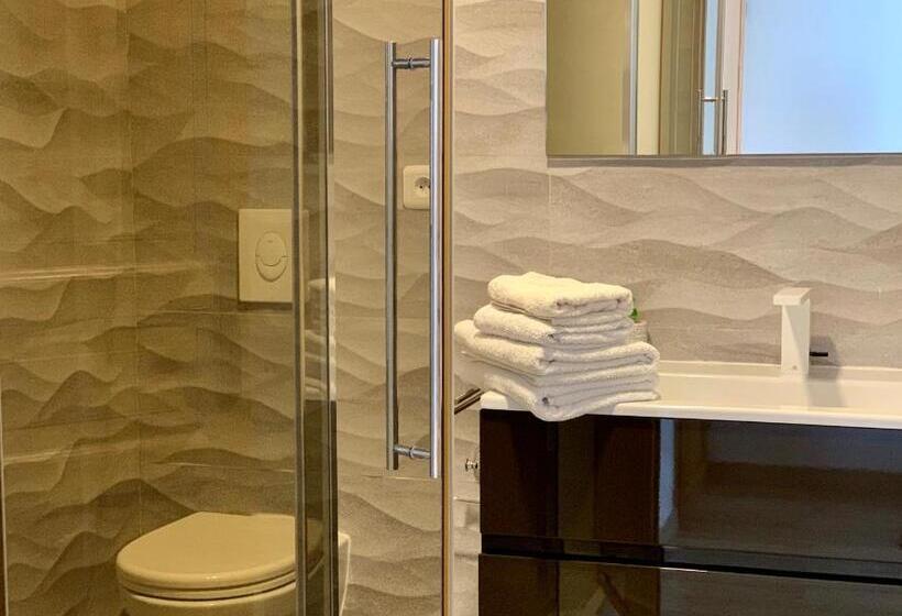 اتاق لوکس, Tang Home Bordeaux Hyper Centre