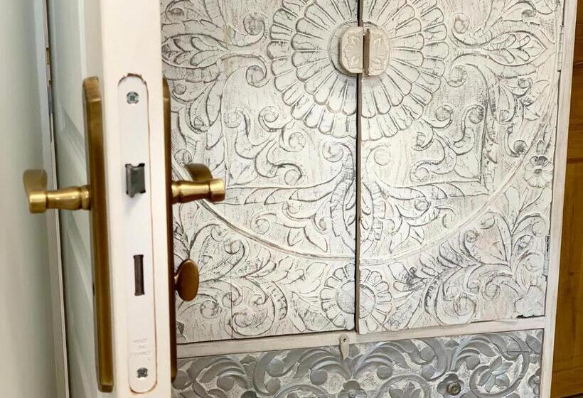 اتاق لوکس, Tang Home Bordeaux Hyper Centre