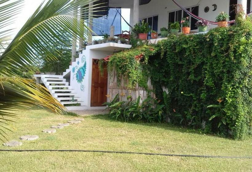 带1个卧室的带海景的公寓, Casa Colibrí Agua Blanca