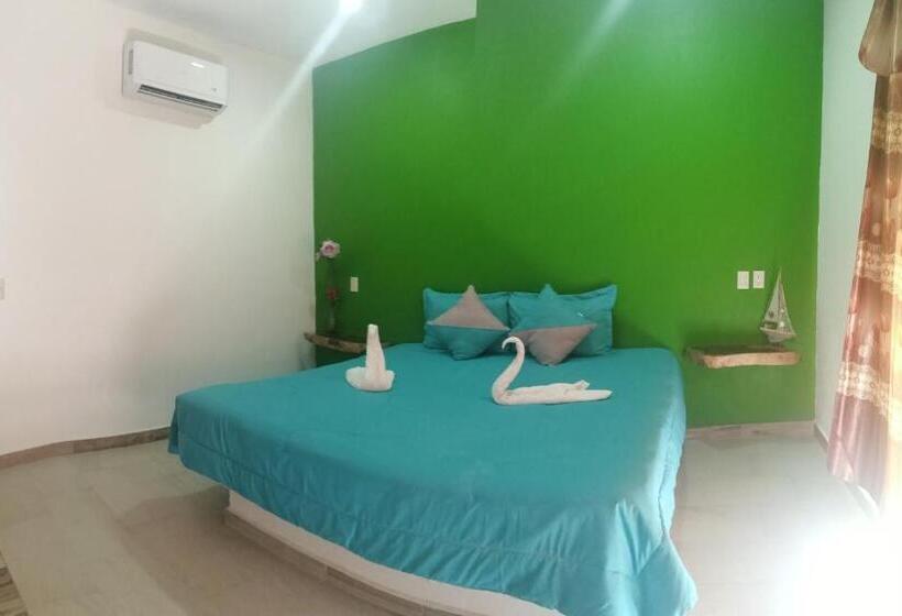 غرفة قياسية مزوَّدة بشُرفة, Playa Sayulita