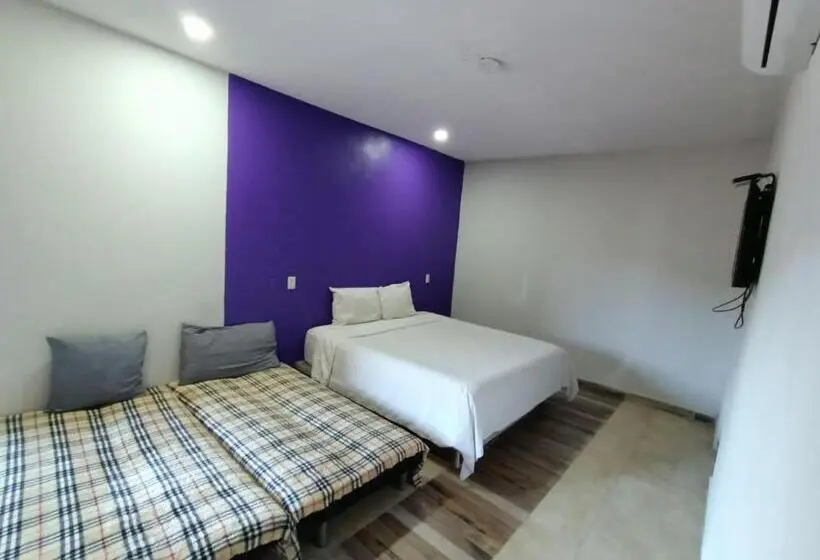 エコノミー４人部屋, Playa Sayulita
