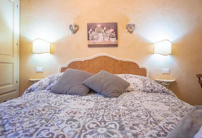 Номер Стандарт, Il Giardino Segreto B&b