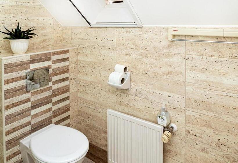 Номер Стандарт, Csontos Vendégház