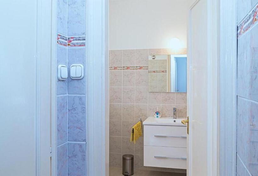 Апартаменты 1 Спальня Нижний Этаж, Csontos Vendégház