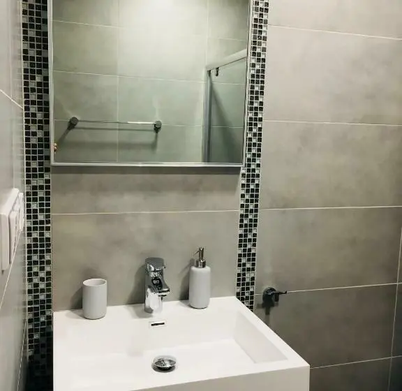 Standard Yhden Hengen Huone, Pension Na Starém Náměstí