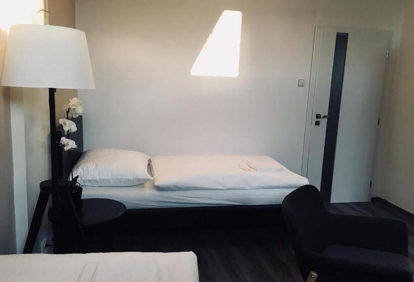 스탠다드 룸, Pension Na Starém Náměstí