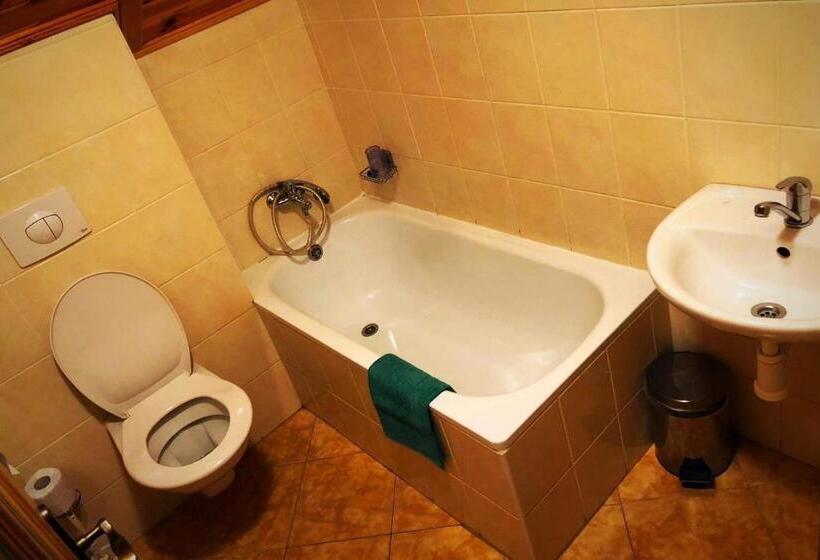 スタンダードトリプルルーム, Hostinec Selský Dvůr