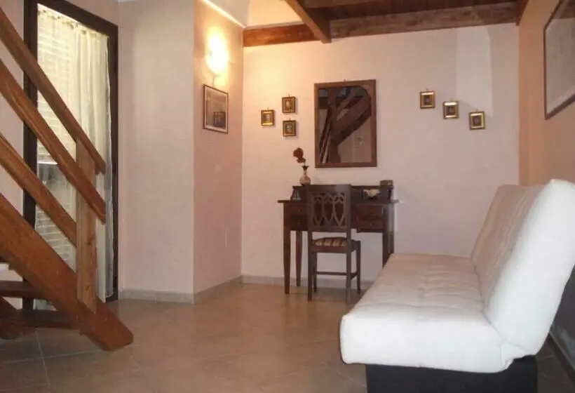 デラックスの４人部屋, B&b La Corte