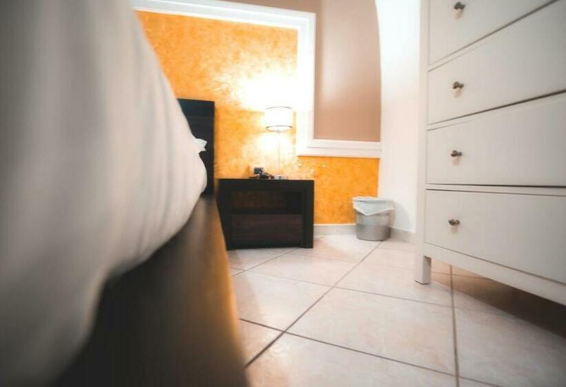 Номер Стандарт, Il Vicolo   Affittacamere