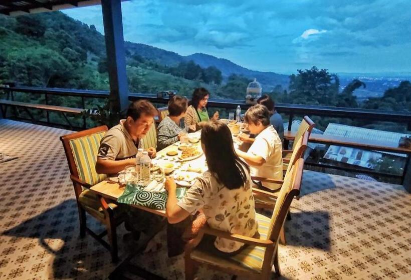 Номер Deluxe, บ้านภูคำฟ้า ดอยปู่ไข่ Baan Phu Kham Fah