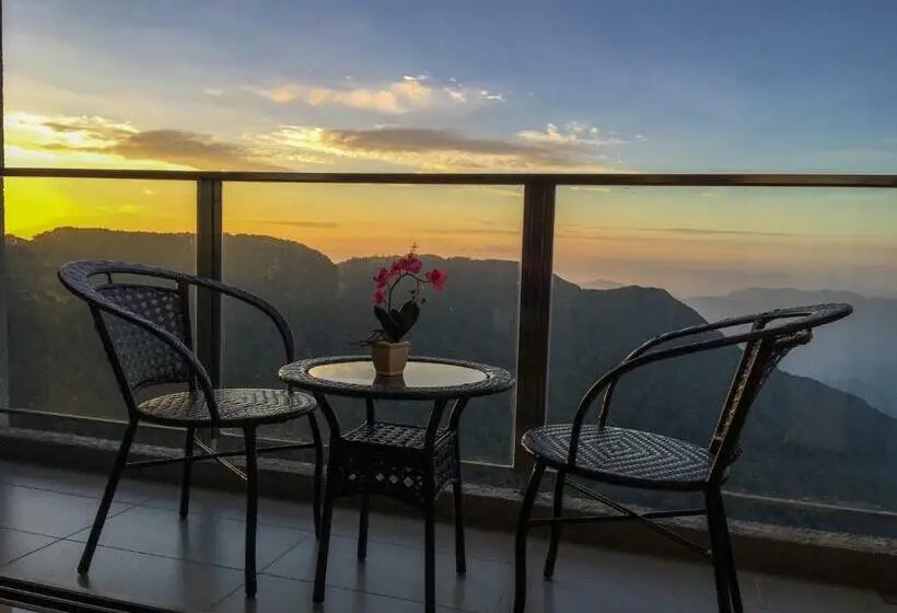 سوئیت با بالکن, Sky D Mont Suites
