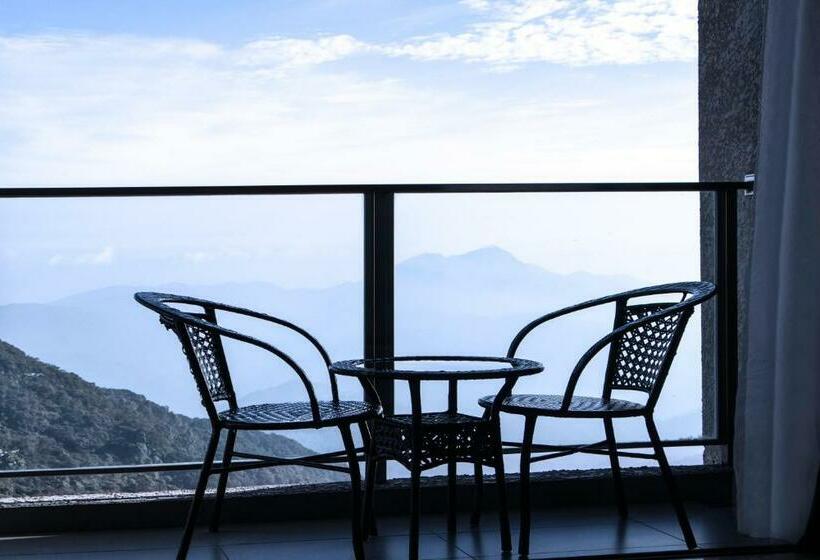 جناح مزوَّد بشرفة, Sky D Mont Suites