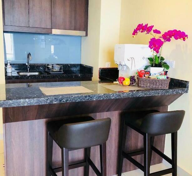 جناح مزوَّد بشرفة, Sky D Mont Suites