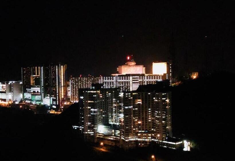 جناح مزوَّد بشرفة, Sky D Mont Suites