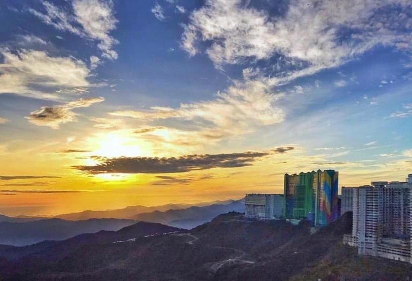 جناح مزوَّد بشرفة, Sky D Mont Suites