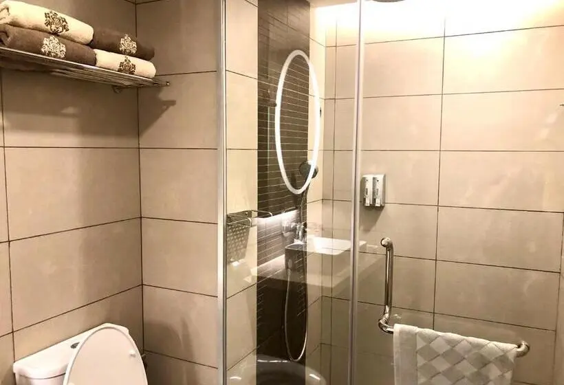 سوییت سوپریور, Sky D Mont Suites